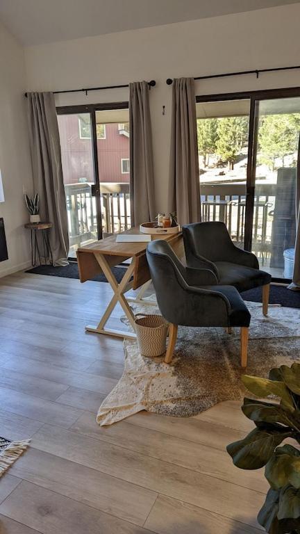 Cozy Condo Walking Distance To Village And Gondola W/ Pool/ Jacuzzi Sleeps 4. Мамът Лейкс Екстериор снимка