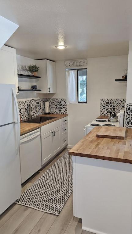 Cozy Condo Walking Distance To Village And Gondola W/ Pool/ Jacuzzi Sleeps 4. Мамът Лейкс Екстериор снимка